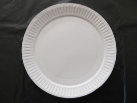 Тарілки одноразові d=23см. без відділень 50шт/уп., біл.