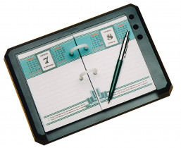 Подставка под календарь универсальная, черная ПКУ-01